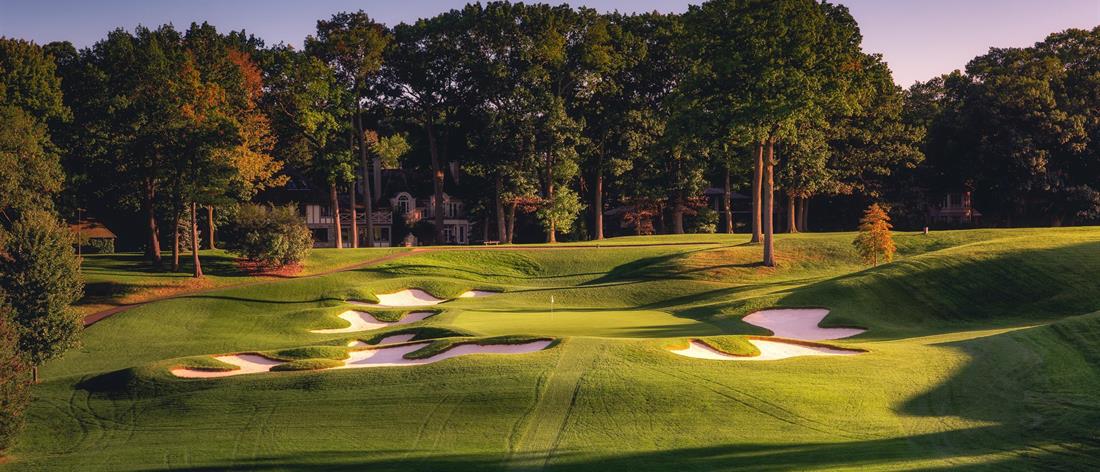 <b>Hole 3   |   Par 3   |   208 yards</b><br /> 
The 3rd hole was recently restored to Stanley Thompson’s original design. While many players may be intimidated by what seems to be fronting bunkers, the shrewd play is just over them using the 40 yard fairway downslope hidden on the other side to run the ball into this notoriously steep green.